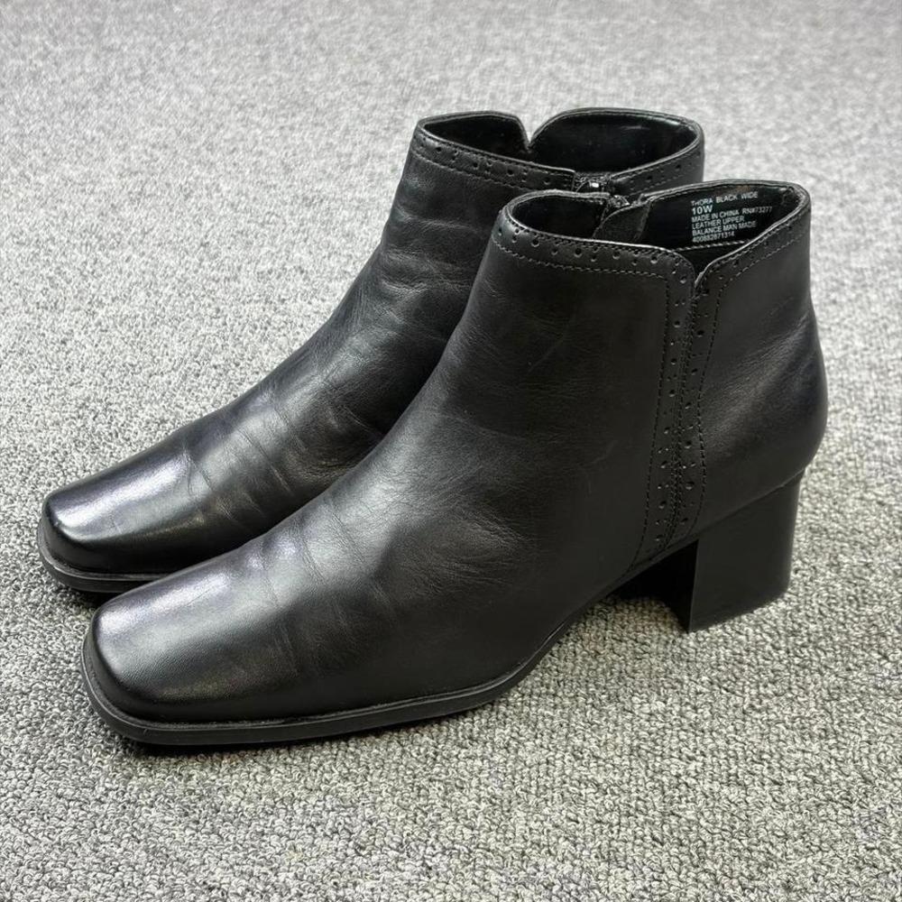 Women's Croft & Barrow Black Leather Side Zip Heel Square Campus Boots Size 10 W